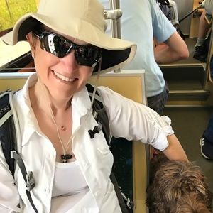 Meet your Posher, Angela